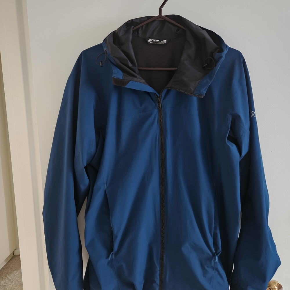Arc'teryx Men's Blue Hooded Shell Jacket